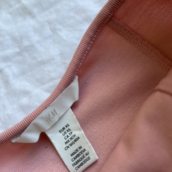 H&M STRAPLESS TOP - Picture 3 of 4